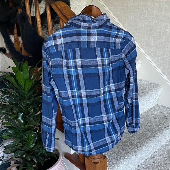American Eagle Outfitters Navy and White Plaid Flannel Shirt - Picture 7 of 13
